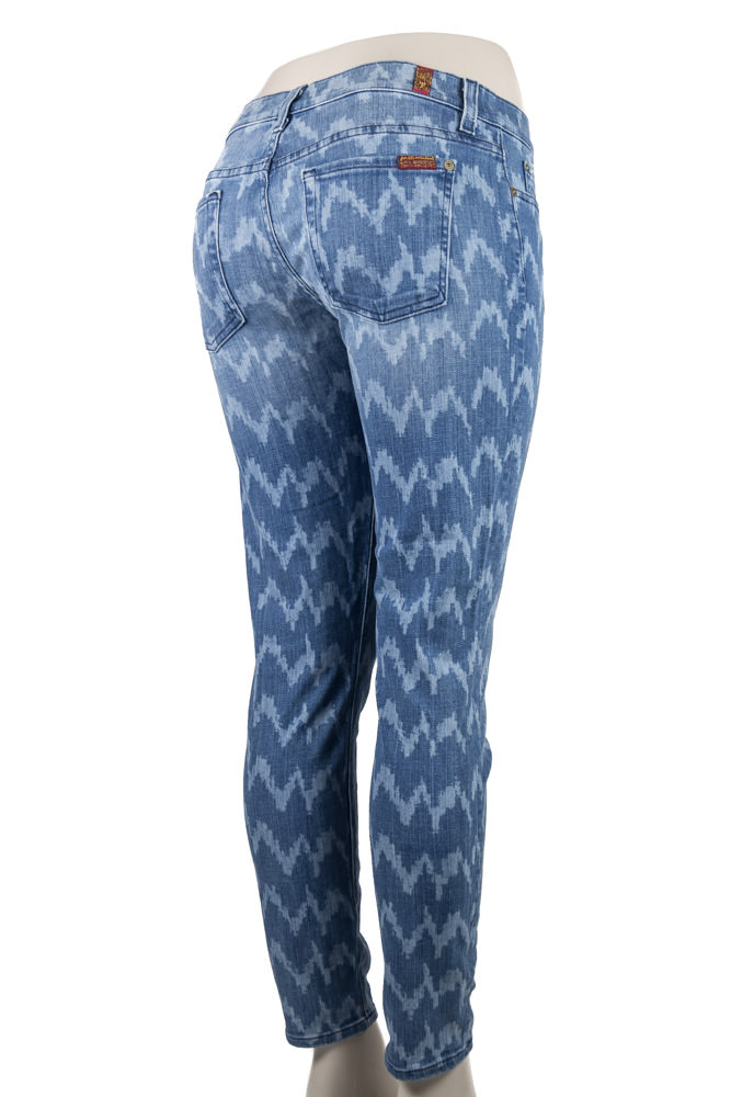 7 For All Mankind Chevron Capris